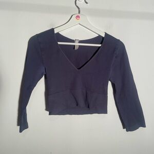 niki biki 3/4 sleeve crop‎ top